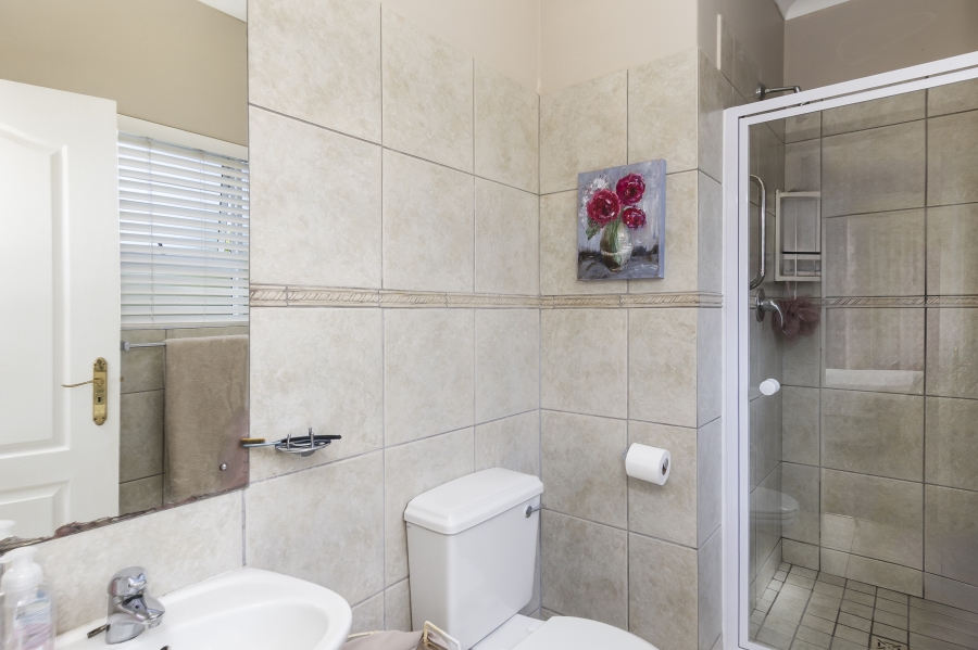 To Let 3 Bedroom Property for Rent in Heritage Park Western Cape